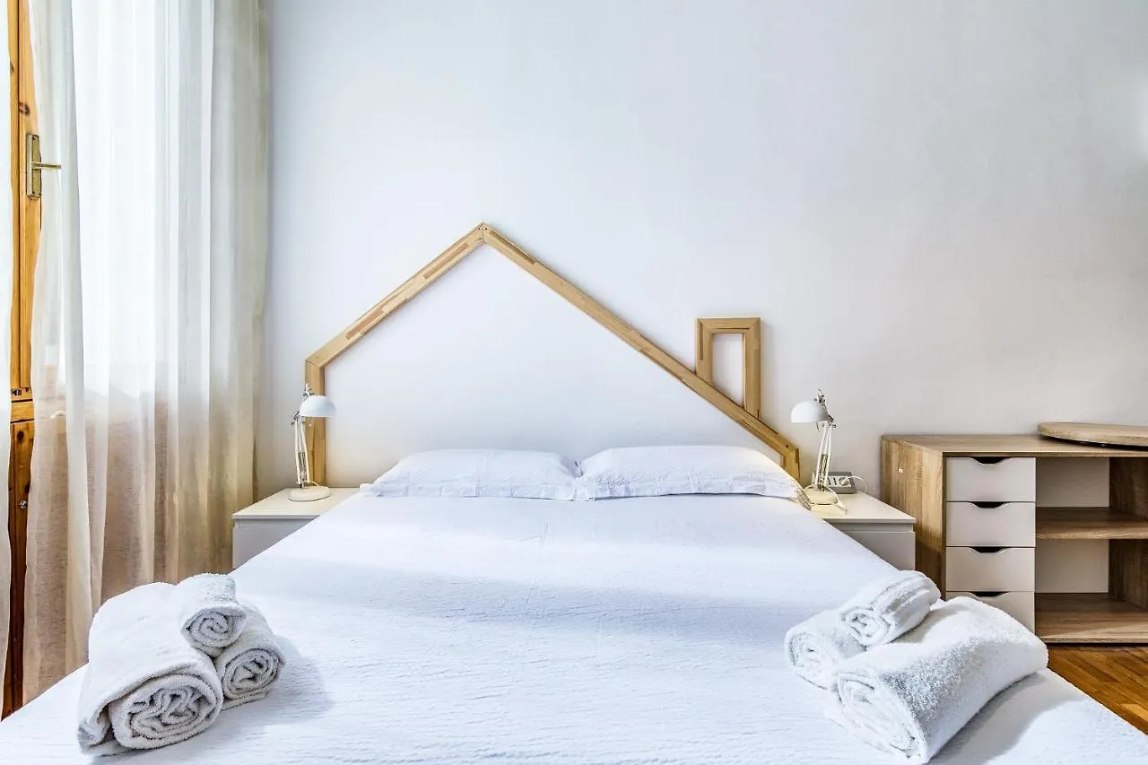 Lepontina Apartment ميلان 0*,